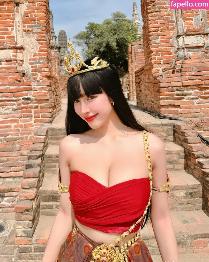 Pattaraporn / Rungsuksud / fon_pattrp / fonnnffonn Onlyfans Photo Gallery 