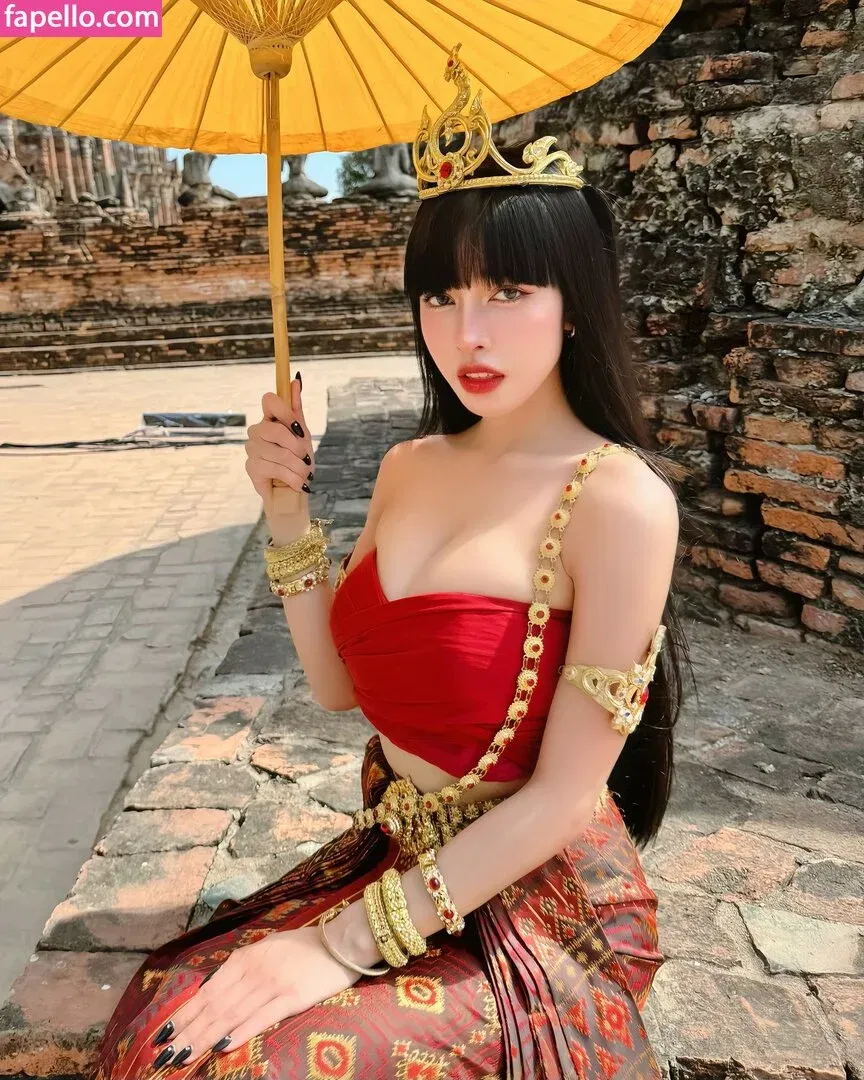 Pattaraporn / Rungsuksud / fon_pattrp / fonnnffonn Onlyfans Photo Gallery 