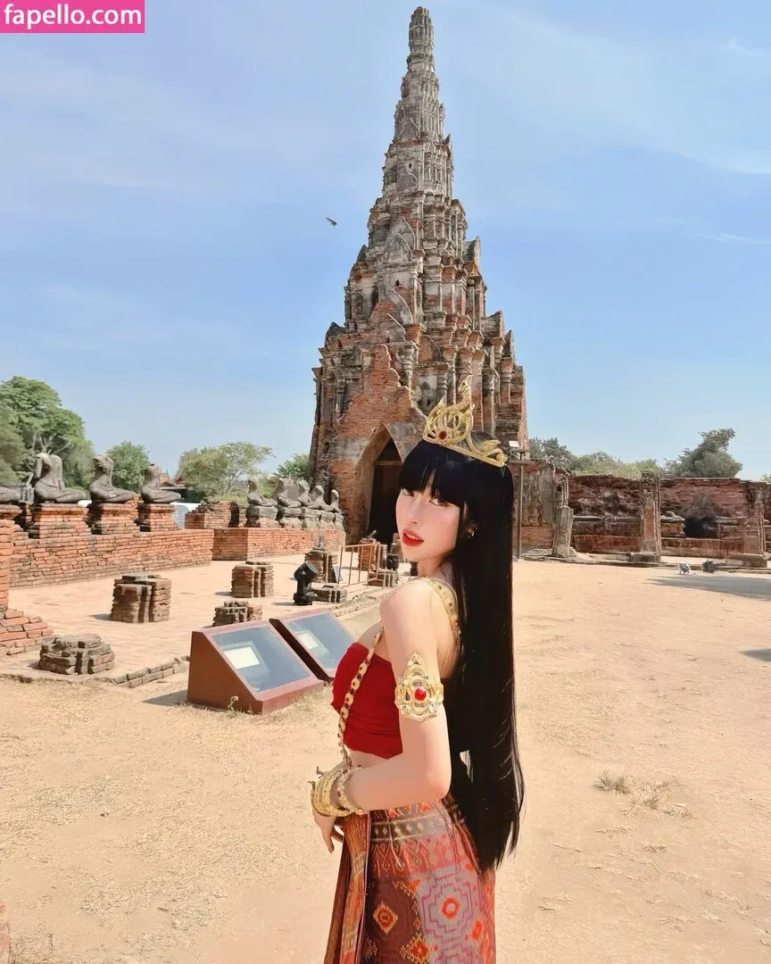 Pattaraporn / Rungsuksud / fon_pattrp / fonnnffonn Onlyfans Photo Gallery 