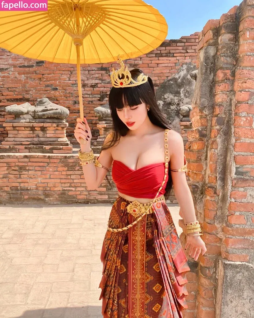 Pattaraporn / Rungsuksud / fon_pattrp / fonnnffonn Onlyfans Photo Gallery 