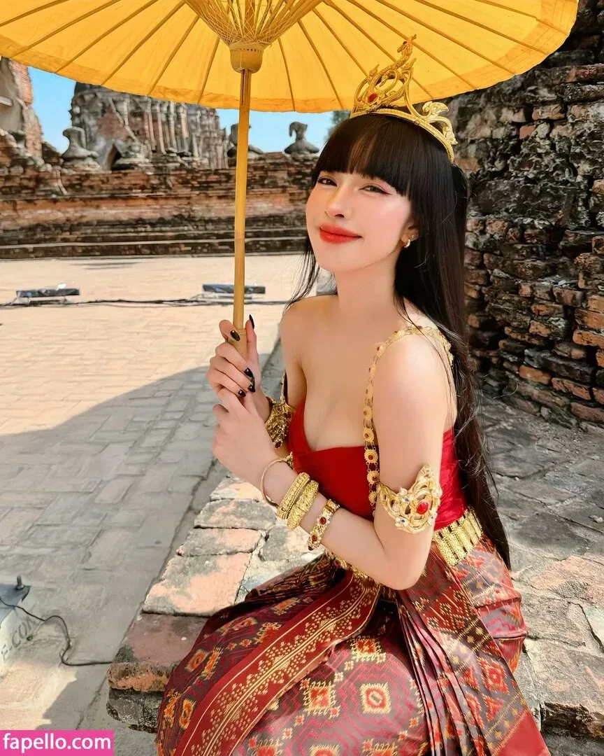 Pattaraporn / Rungsuksud / fon_pattrp / fonnnffonn Onlyfans Photo Gallery 