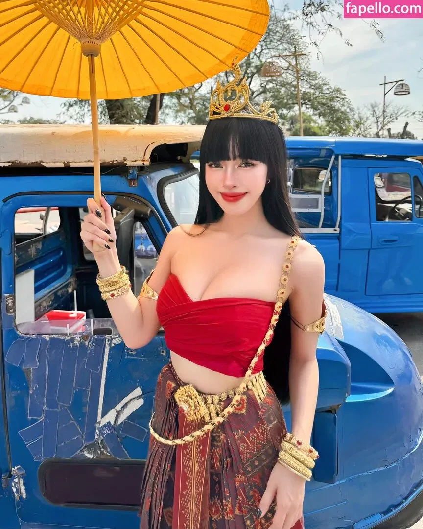 Pattaraporn / Rungsuksud / fon_pattrp / fonnnffonn Onlyfans Photo Gallery 