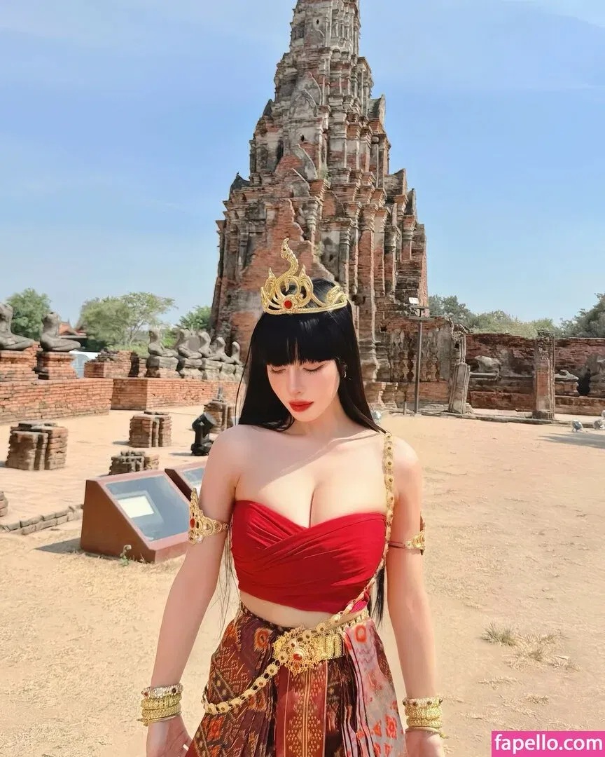 Pattaraporn / Rungsuksud / fon_pattrp / fonnnffonn Onlyfans Photo Gallery 