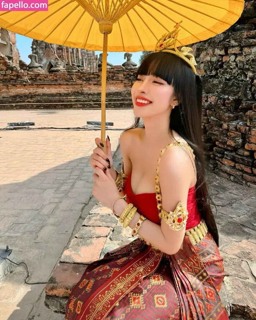 Pattaraporn / Rungsuksud / fon_pattrp / fonnnffonn Onlyfans Photo Gallery 