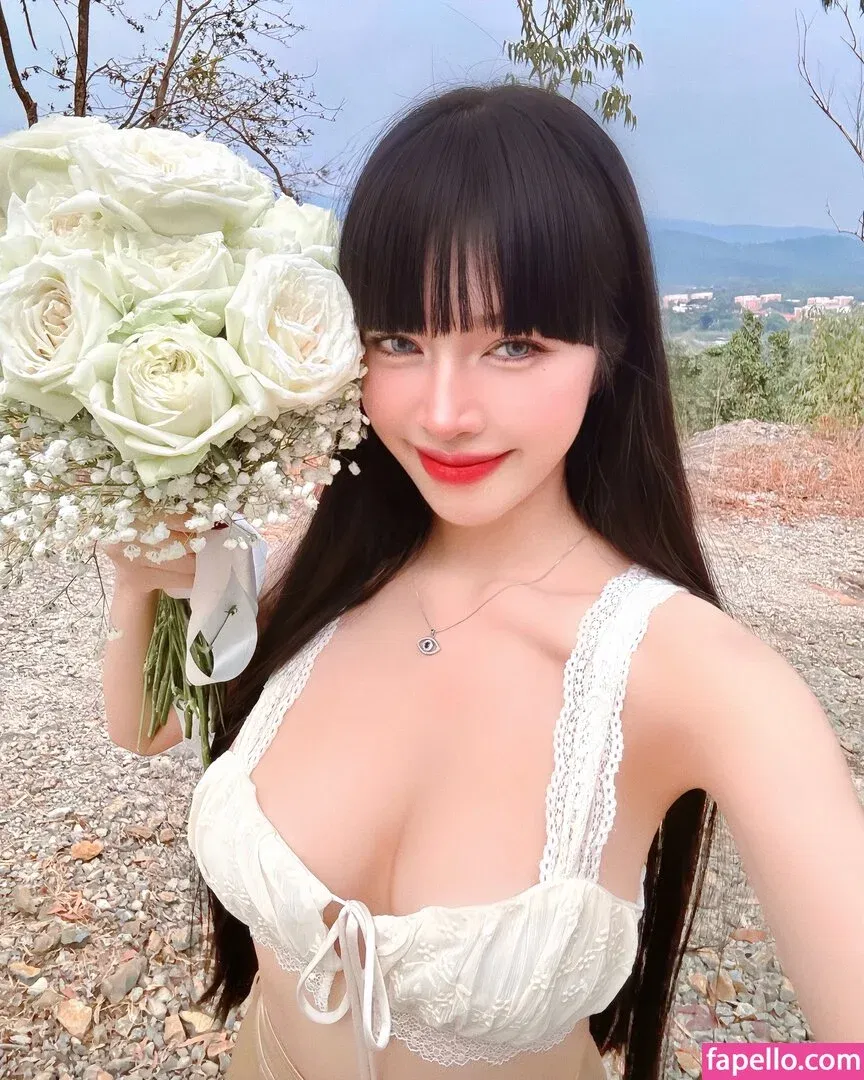 Pattaraporn / Rungsuksud / fon_pattrp / fonnnffonn Onlyfans Photo Gallery 