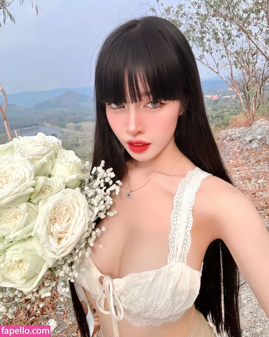 Pattaraporn / Rungsuksud / fon_pattrp / fonnnffonn Onlyfans Photo Gallery 