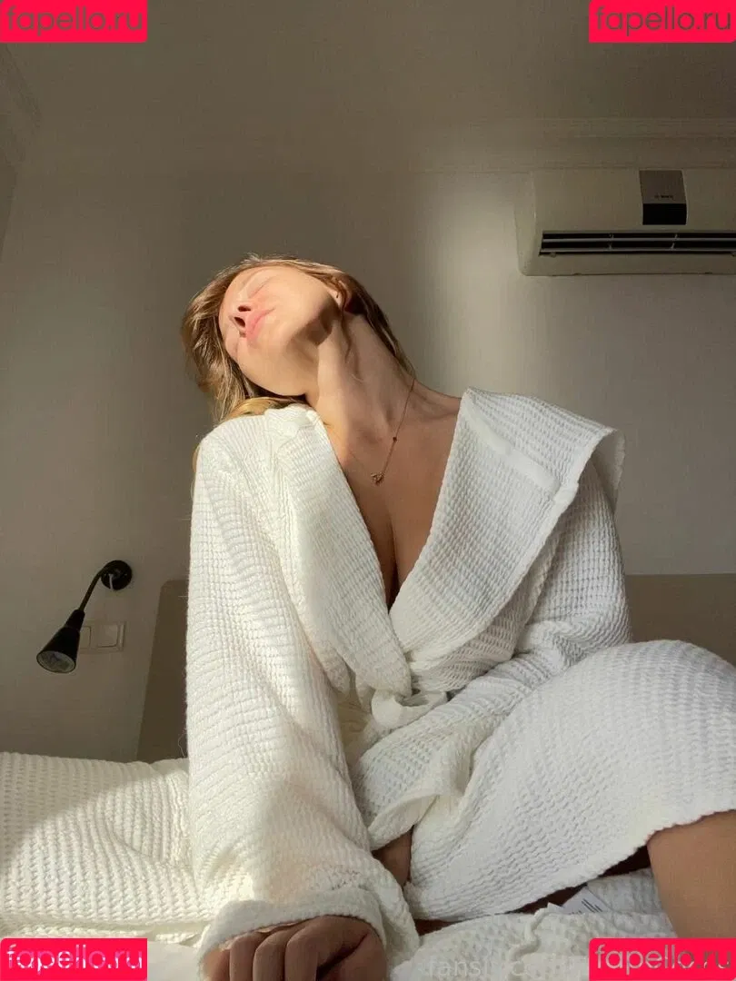 MonroCocos / https: / katrin.delice Onlyfans Photo Gallery 