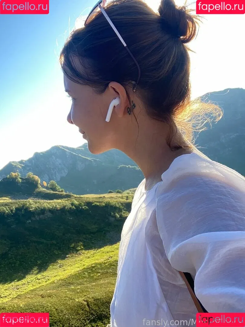 MonroCocos / https: / katrin.delice Onlyfans Photo Gallery 