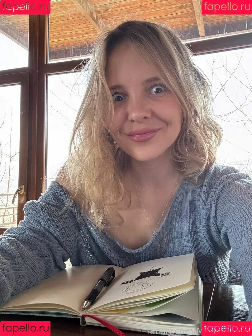 MonroCocos / https: / katrin.delice Onlyfans Photo Gallery 