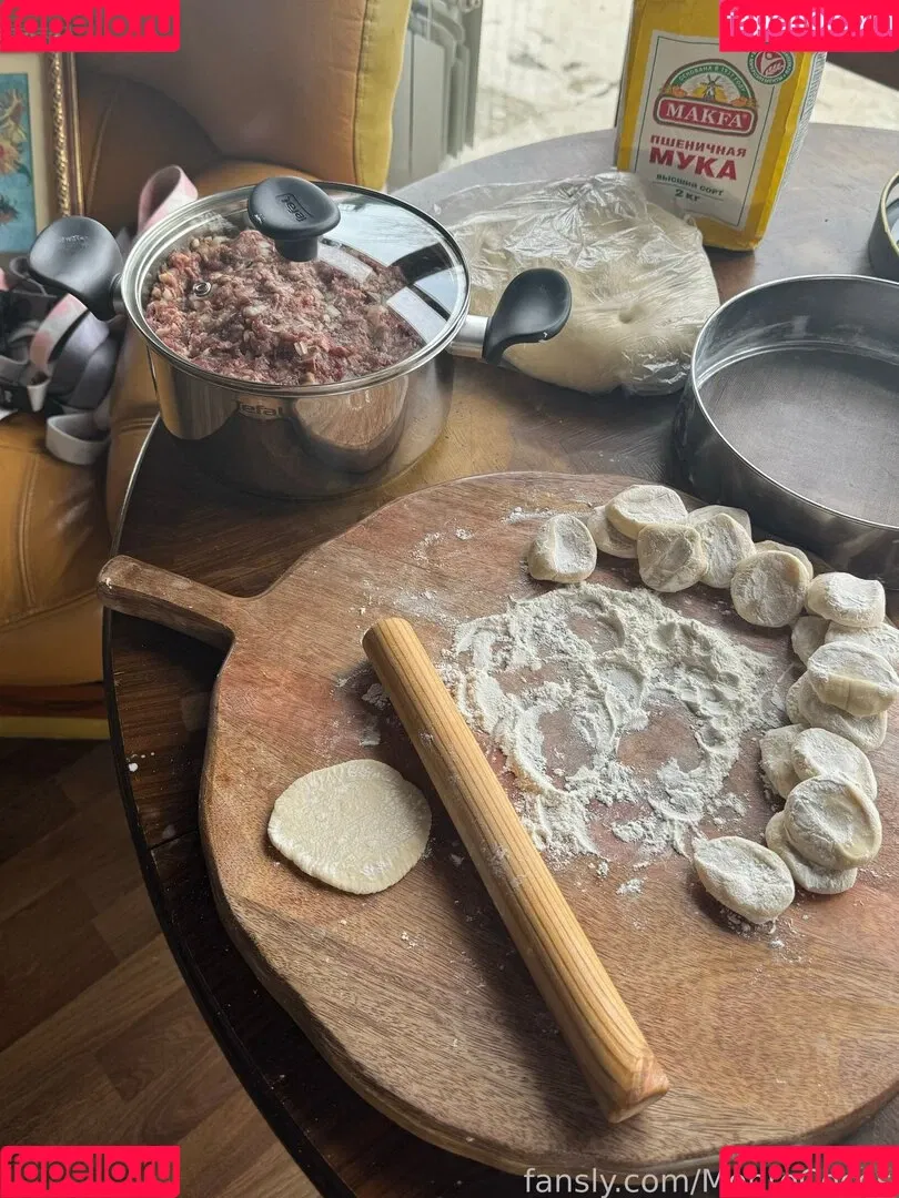 MonroCocos / https: / katrin.delice Onlyfans Photo Gallery 