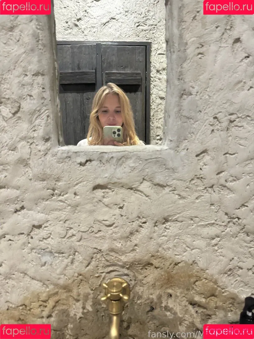 MonroCocos / https: / katrin.delice Onlyfans Photo Gallery 