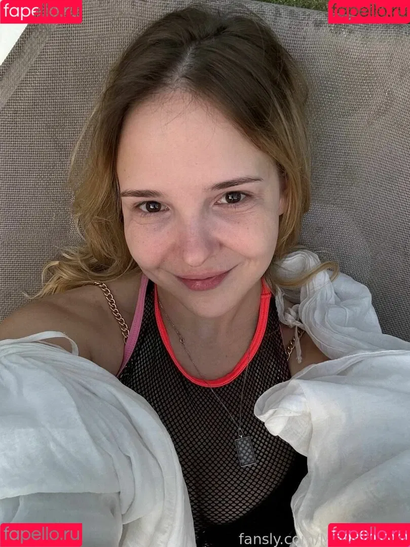 MonroCocos / https: / katrin.delice Onlyfans Photo Gallery 