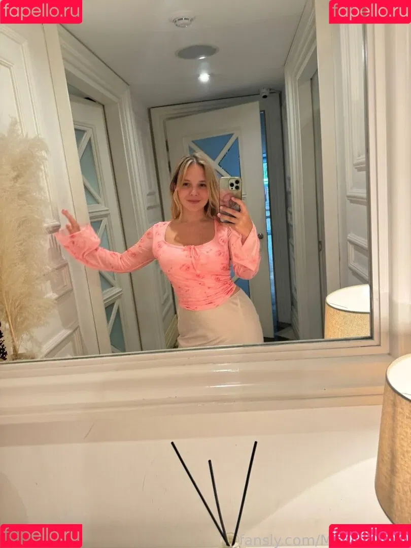 MonroCocos / https: / katrin.delice Onlyfans Photo Gallery 