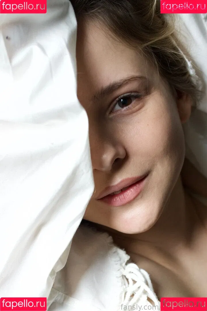 MonroCocos / https: / katrin.delice Onlyfans Photo Gallery 