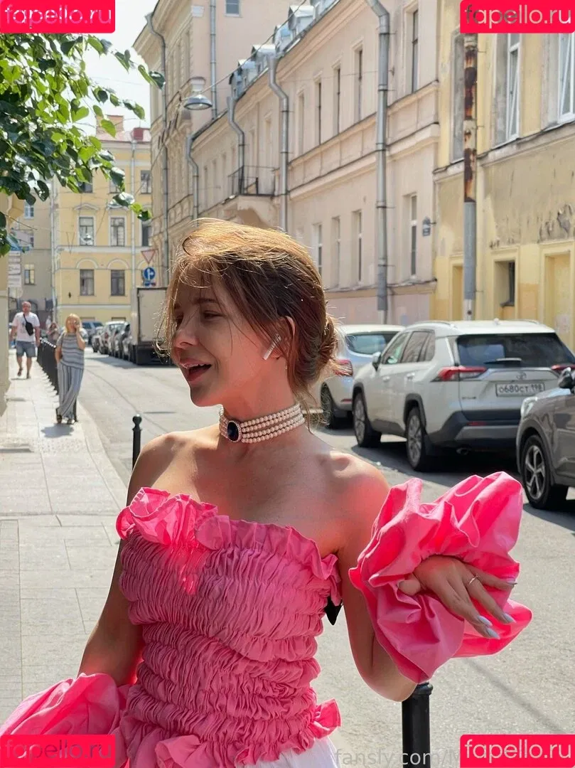 MonroCocos / https: / katrin.delice Onlyfans Photo Gallery 