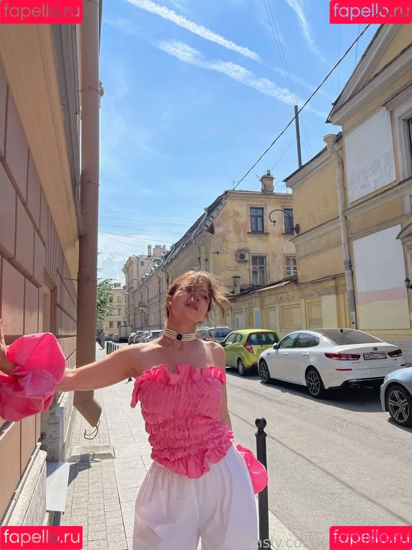 MonroCocos / https: / katrin.delice Onlyfans Photo Gallery 