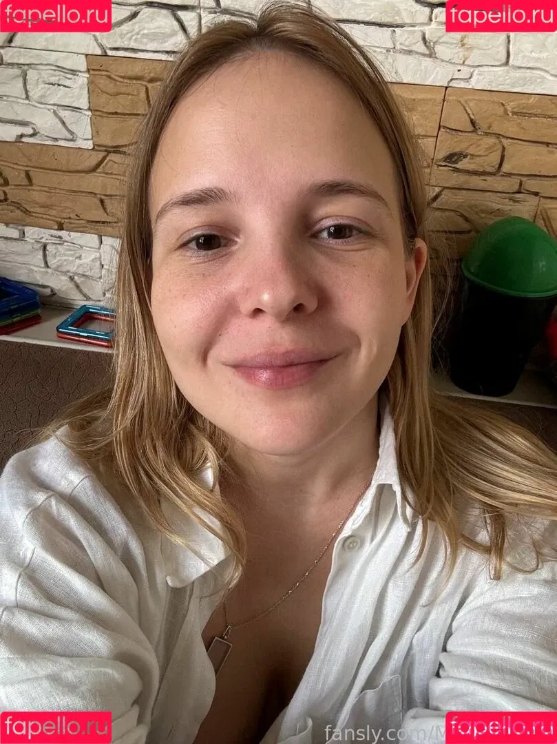 MonroCocos / https: / katrin.delice Onlyfans Photo Gallery 