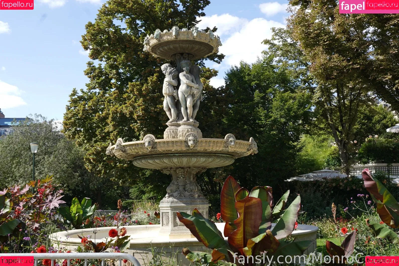 MonroCocos / https: / katrin.delice Onlyfans Photo Gallery 