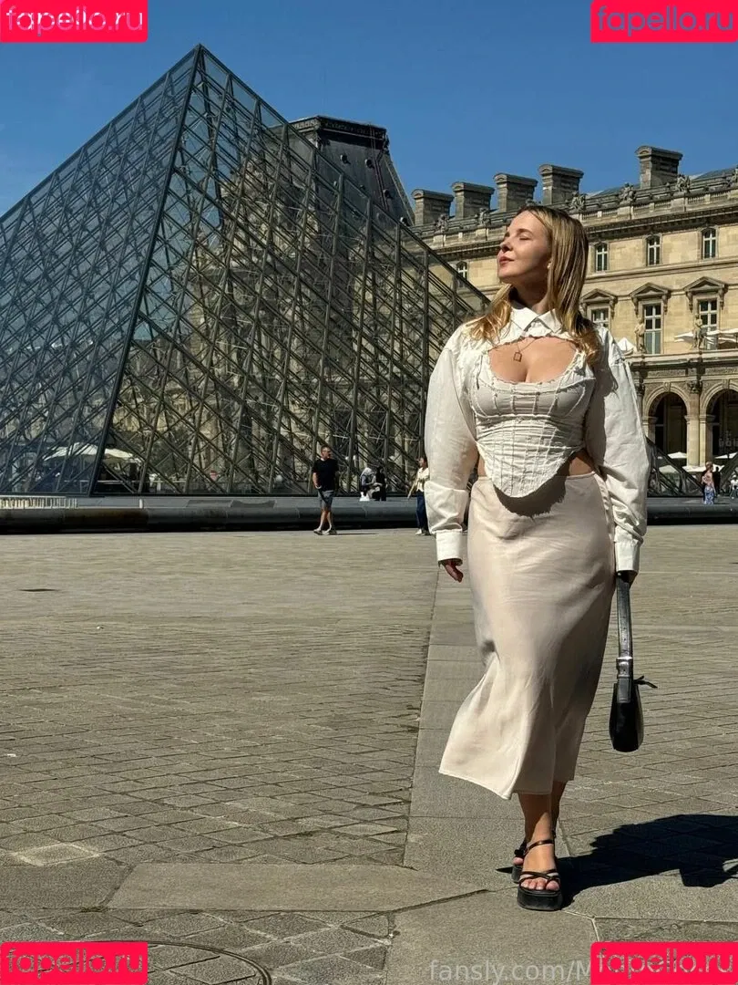 MonroCocos / https: / katrin.delice Onlyfans Photo Gallery 