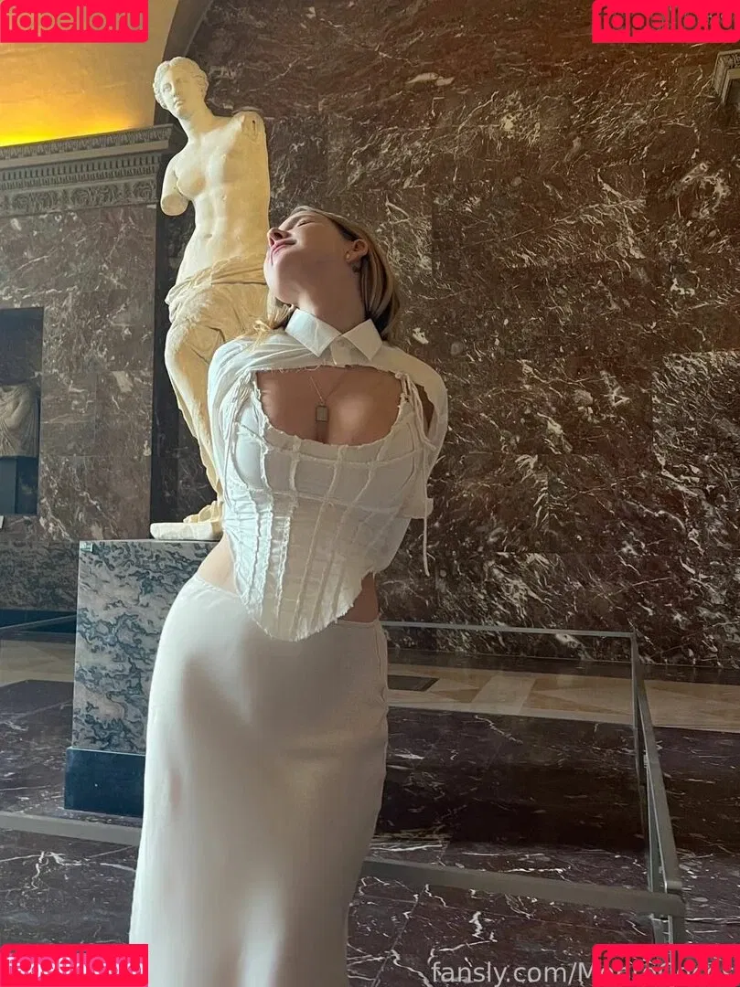 MonroCocos / https: / katrin.delice Onlyfans Photo Gallery 