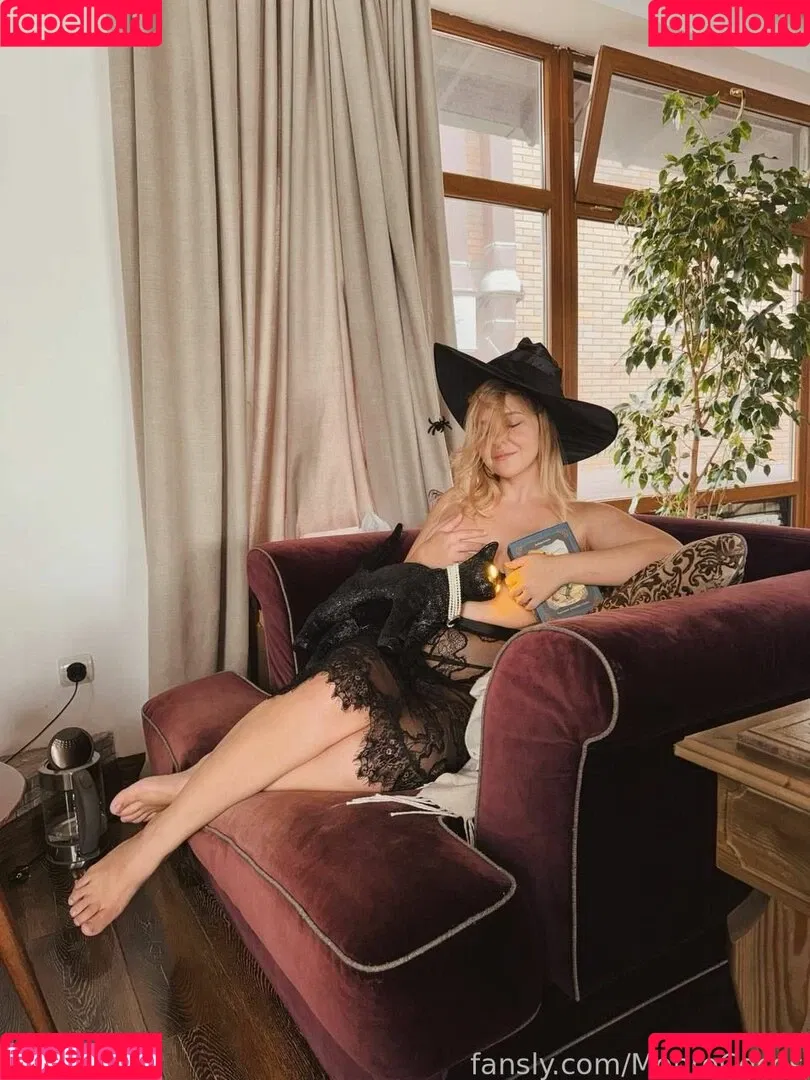 MonroCocos / https: / katrin.delice Onlyfans Photo Gallery 