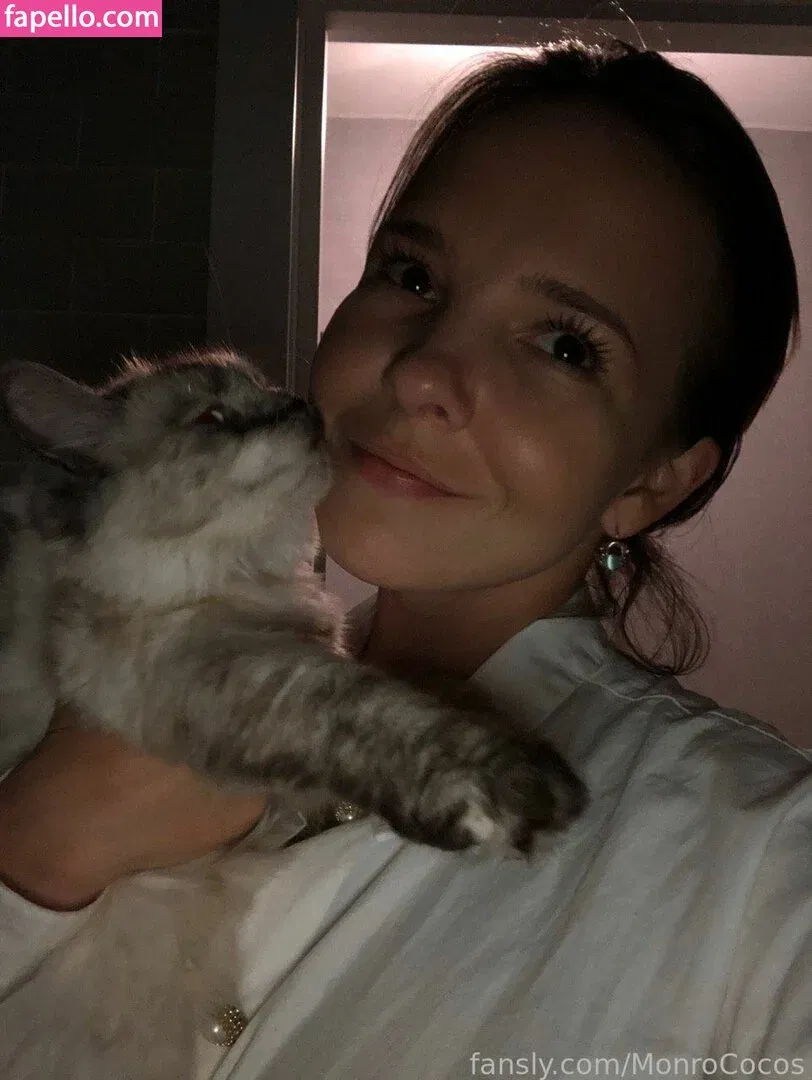 MonroCocos / https: / katrin.delice Onlyfans Photo Gallery 