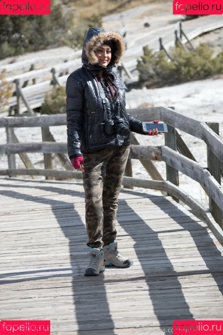 Priya Anjali Rai / priya_rai_xoxo / priyaanjalirai Onlyfans Photo Gallery 