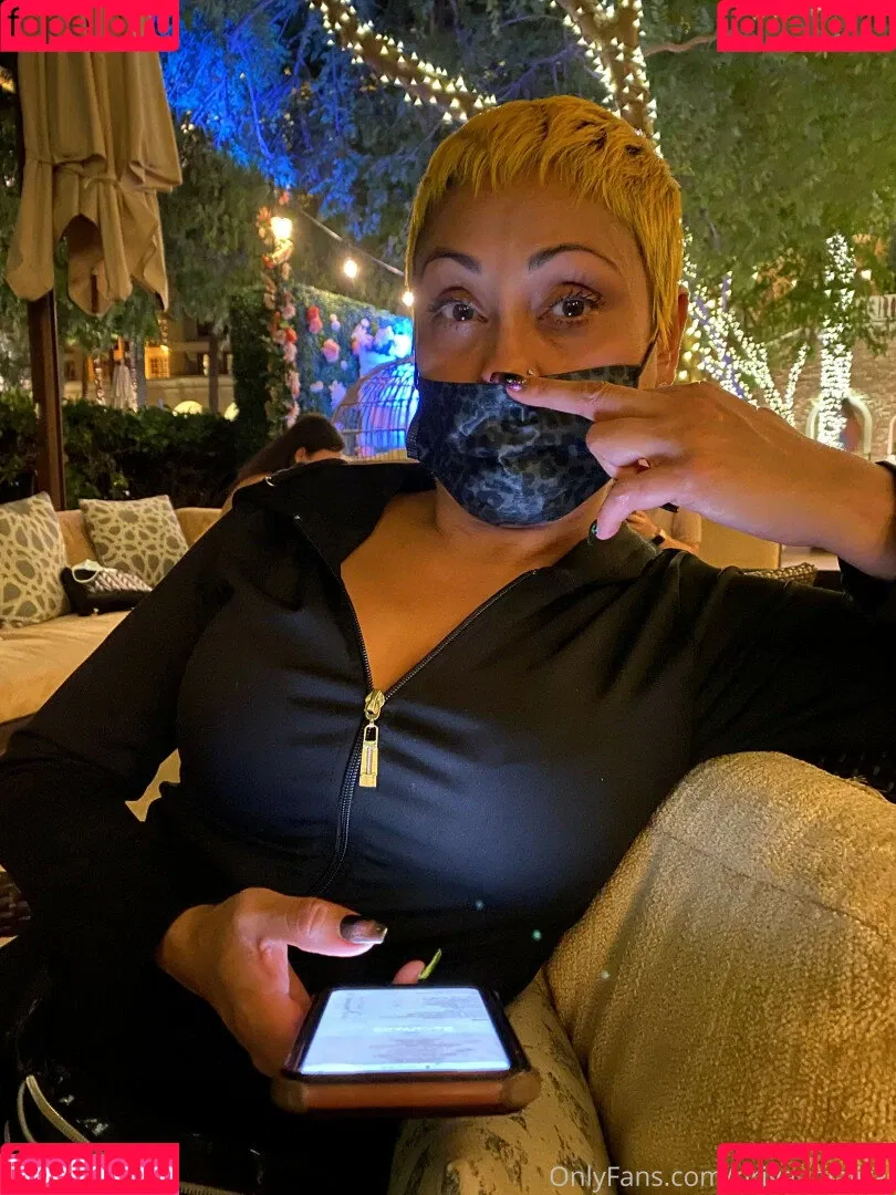 Priya Anjali Rai / priya_rai_xoxo / priyaanjalirai Onlyfans Photo Gallery 