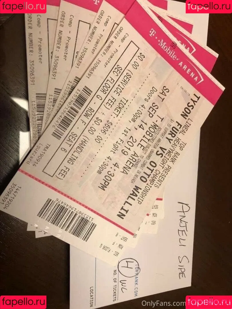 Priya Anjali Rai / priya_rai_xoxo / priyaanjalirai Onlyfans Photo Gallery 