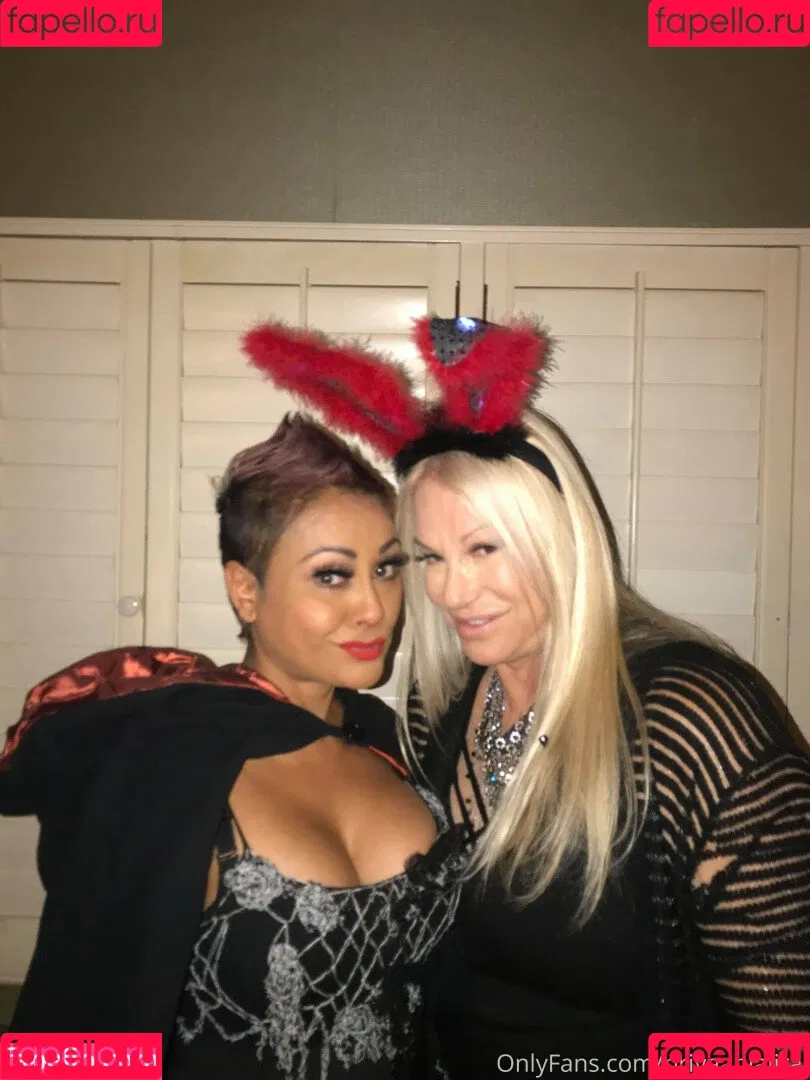 Priya Anjali Rai / priya_rai_xoxo / priyaanjalirai Onlyfans Photo Gallery 