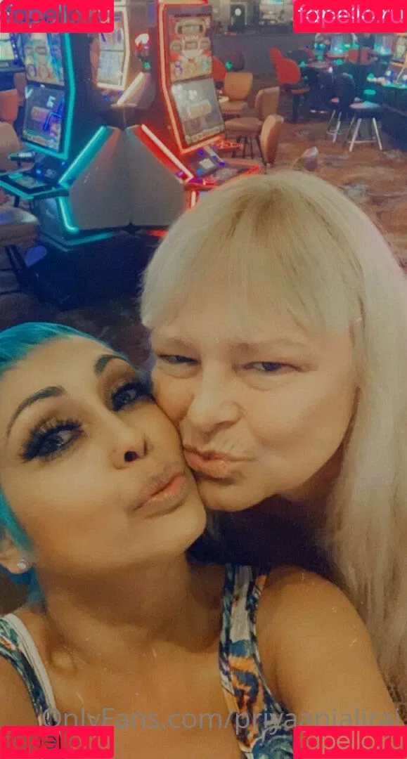 Priya Anjali Rai / priya_rai_xoxo / priyaanjalirai Onlyfans Photo Gallery 