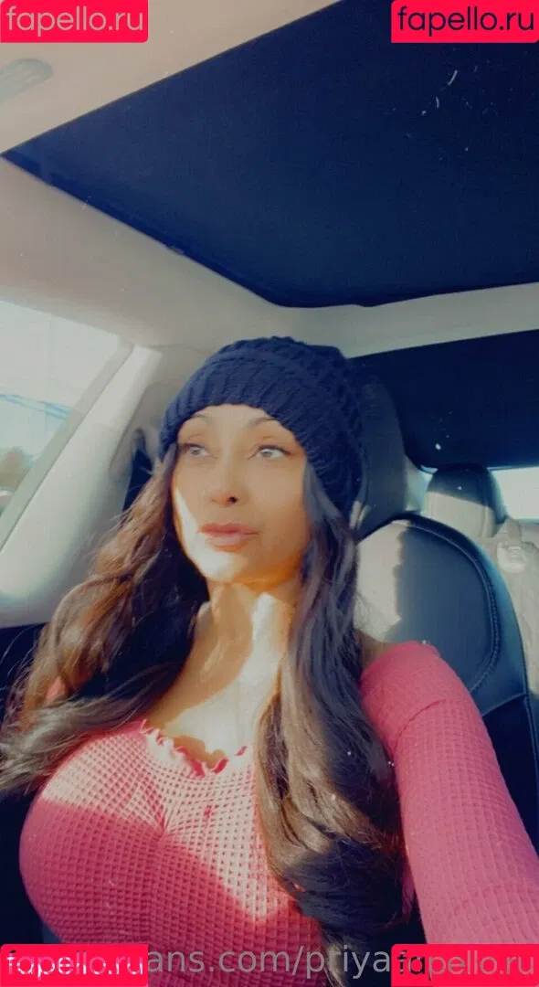 Priya Anjali Rai / priya_rai_xoxo / priyaanjalirai Onlyfans Photo Gallery 