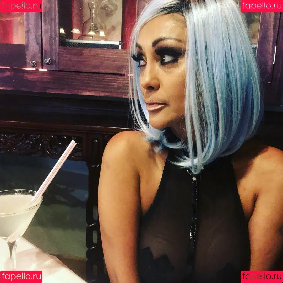 Priya Anjali Rai / priya_rai_xoxo / priyaanjalirai Onlyfans Photo Gallery 