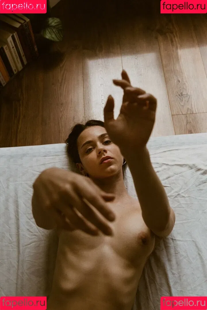 Elena Salvi / Nausicaa Yami / NausicaaYami / babel.ena / nausicaa_yami / nausicaa_yami_ Onlyfans Photo Gallery 