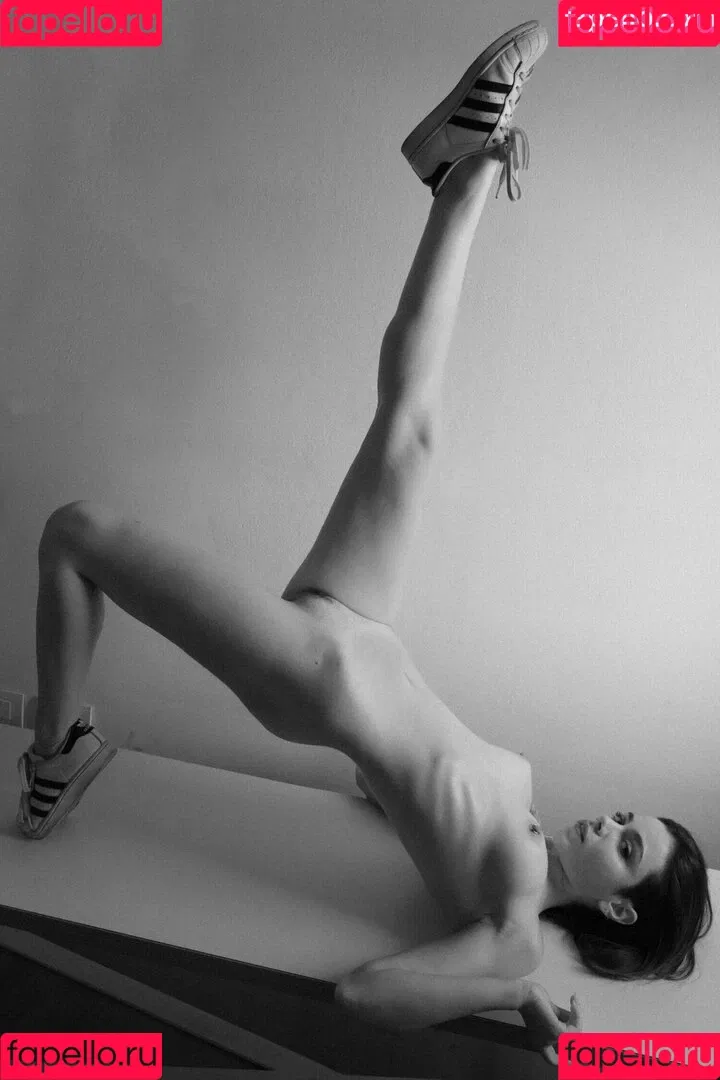 Elena Salvi / Nausicaa Yami / NausicaaYami / babel.ena / nausicaa_yami / nausicaa_yami_ Onlyfans Photo Gallery 