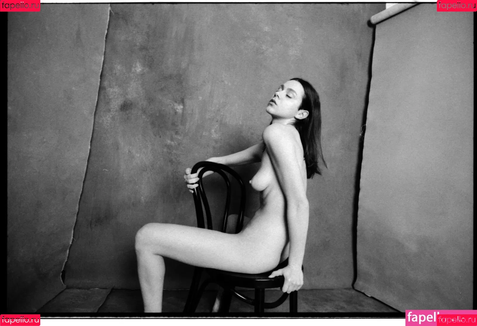 Elena Salvi / Nausicaa Yami / NausicaaYami / babel.ena / nausicaa_yami / nausicaa_yami_ Onlyfans Photo Gallery 