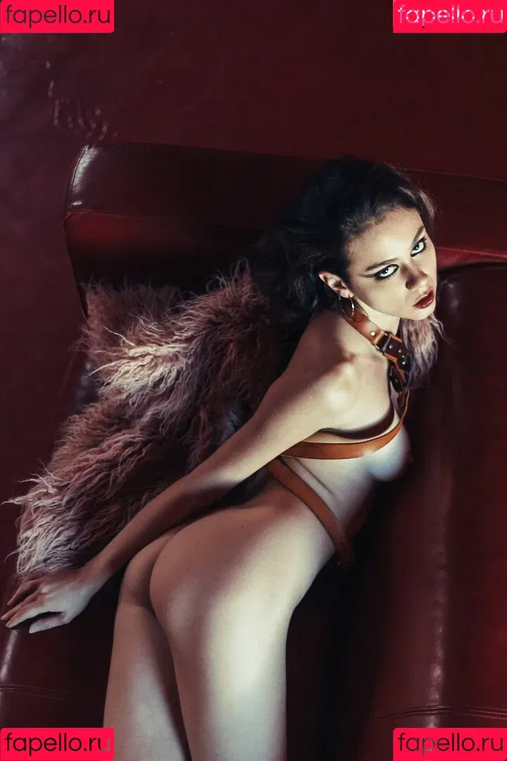 Elena Salvi / Nausicaa Yami / NausicaaYami / babel.ena / nausicaa_yami / nausicaa_yami_ Onlyfans Photo Gallery 