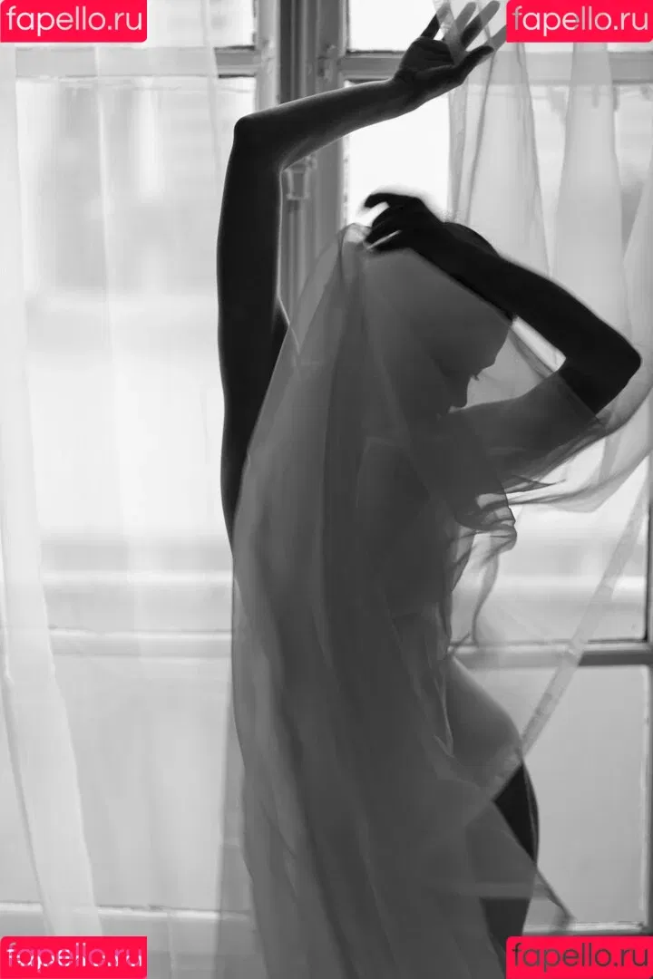 Elena Salvi / Nausicaa Yami / NausicaaYami / babel.ena / nausicaa_yami / nausicaa_yami_ Onlyfans Photo Gallery 