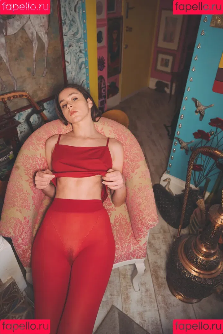 Elena Salvi / Nausicaa Yami / NausicaaYami / babel.ena / nausicaa_yami / nausicaa_yami_ Onlyfans Photo Gallery 