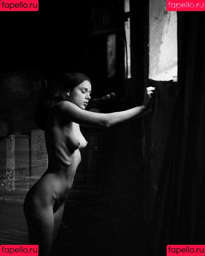 Elena Salvi / Nausicaa Yami / NausicaaYami / babel.ena / nausicaa_yami / nausicaa_yami_ Onlyfans Photo Gallery 