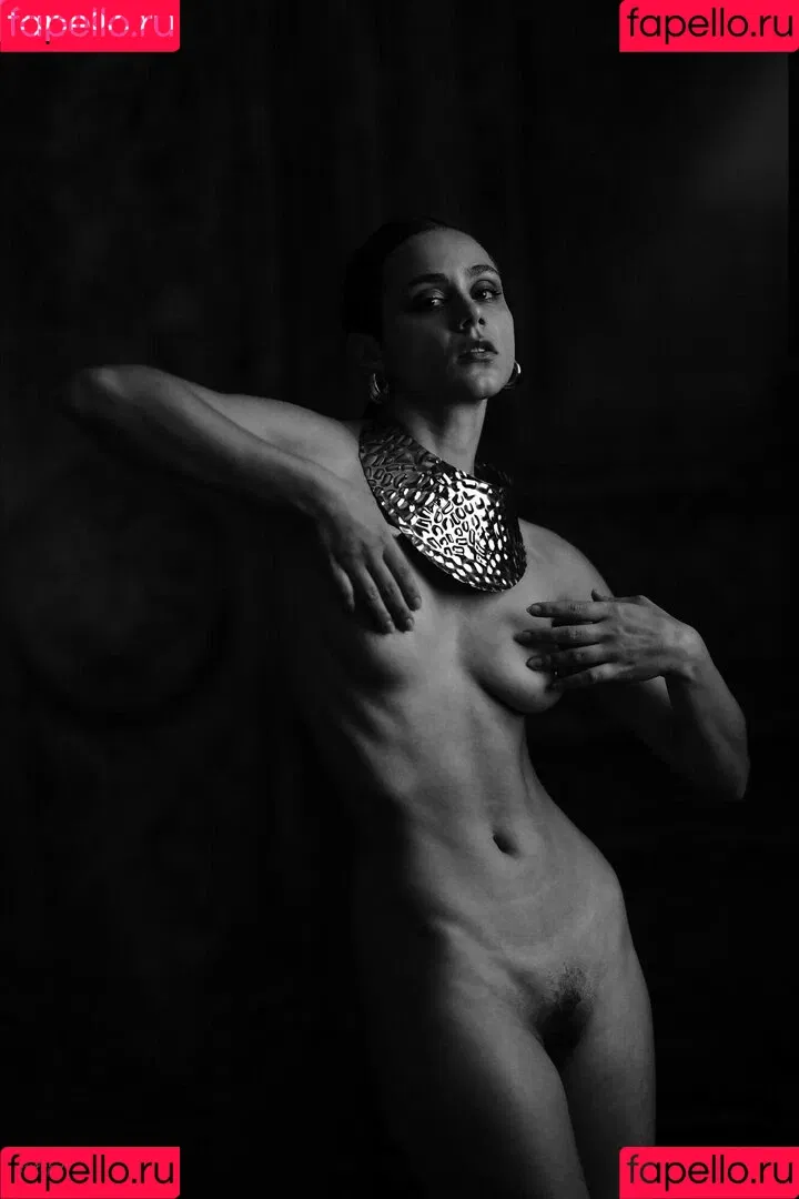 Elena Salvi / Nausicaa Yami / NausicaaYami / babel.ena / nausicaa_yami / nausicaa_yami_ Onlyfans Photo Gallery 