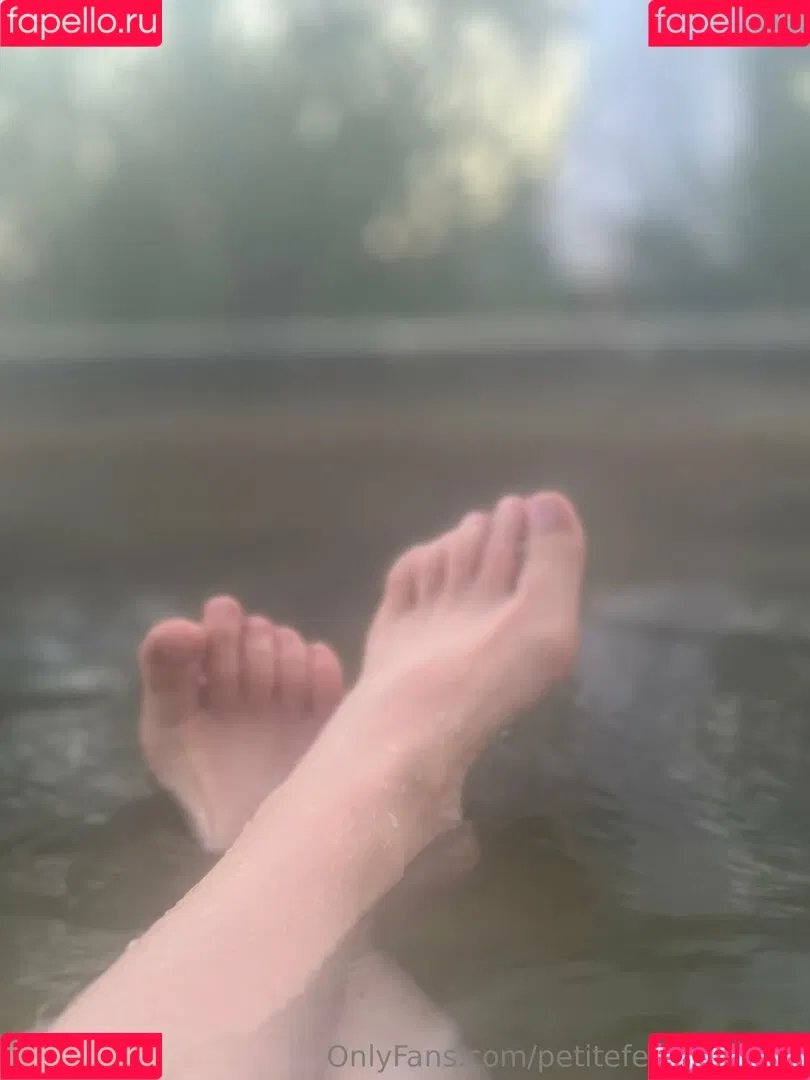 petitefeet3535aus Onlyfans Photo Gallery 