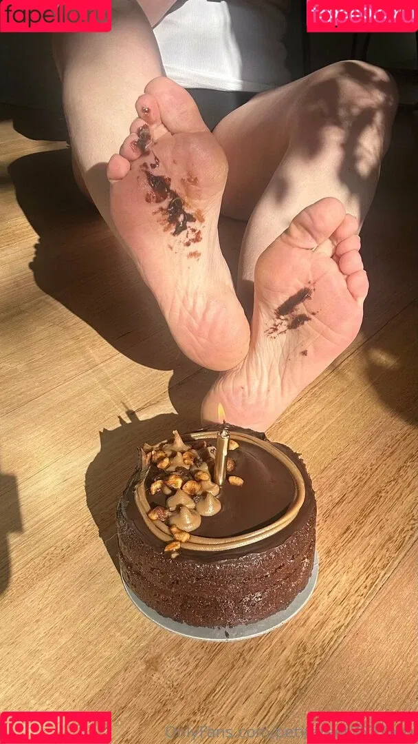 petitefeet3535aus Onlyfans Photo Gallery 