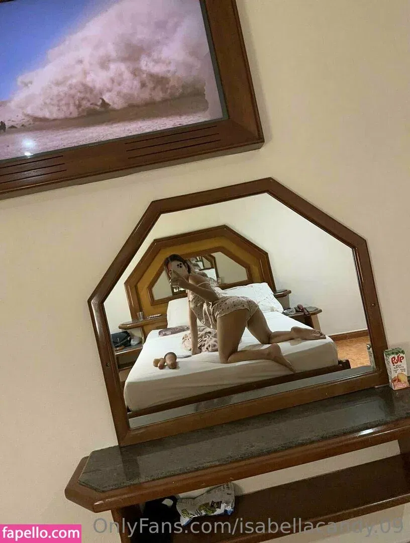 isabellacandy.09 / isabellaschocolatecafe Onlyfans Photo Gallery 