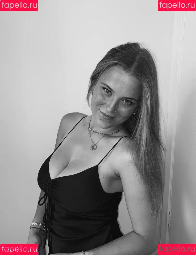Madisun Sullivan / https: / madisunsky3 / madisunsullivan Onlyfans Photo Gallery 