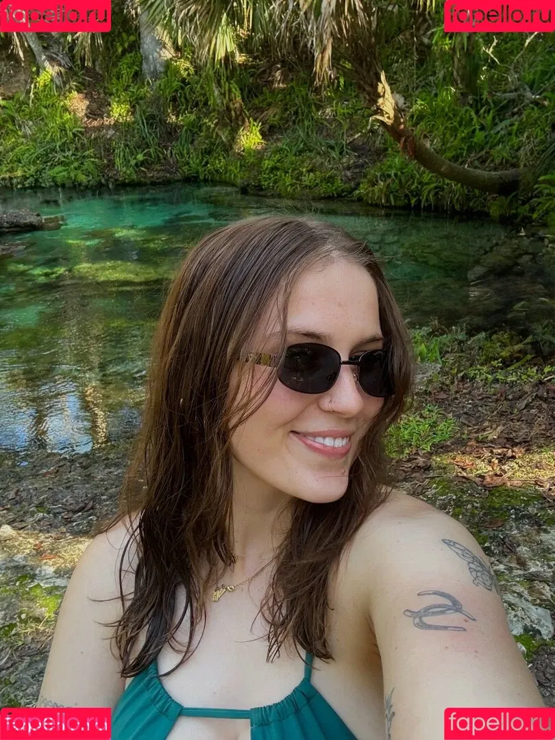 Madisun Sullivan / https: / madisunsky3 / madisunsullivan Onlyfans Photo Gallery 