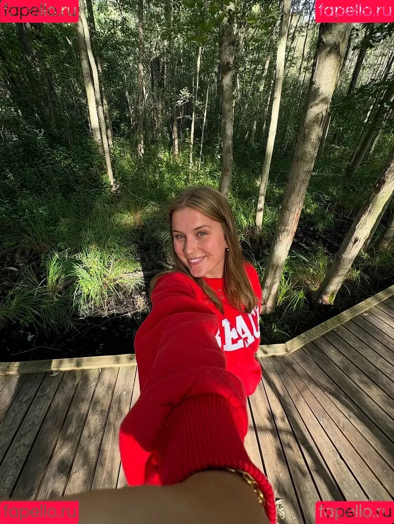 Madisun Sullivan / https: / madisunsky3 / madisunsullivan Onlyfans Photo Gallery 