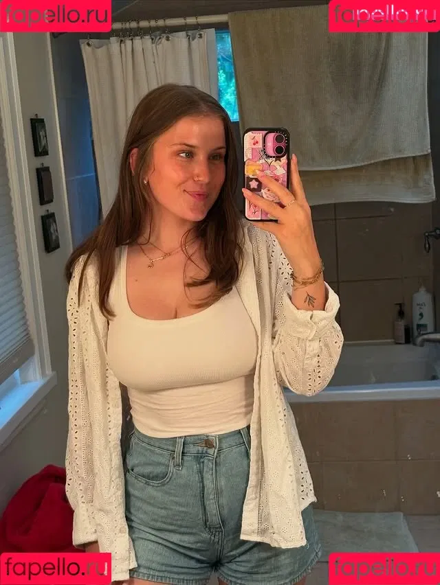 Madisun Sullivan / https: / madisunsky3 / madisunsullivan Onlyfans Photo Gallery 