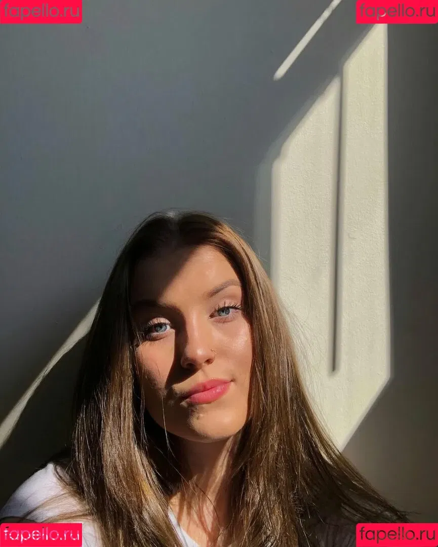 Madisun Sullivan / https: / madisunsky3 / madisunsullivan Onlyfans Photo Gallery 