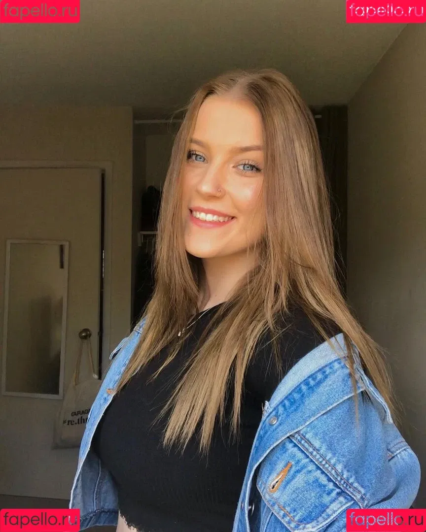Madisun Sullivan / https: / madisunsky3 / madisunsullivan Onlyfans Photo Gallery 
